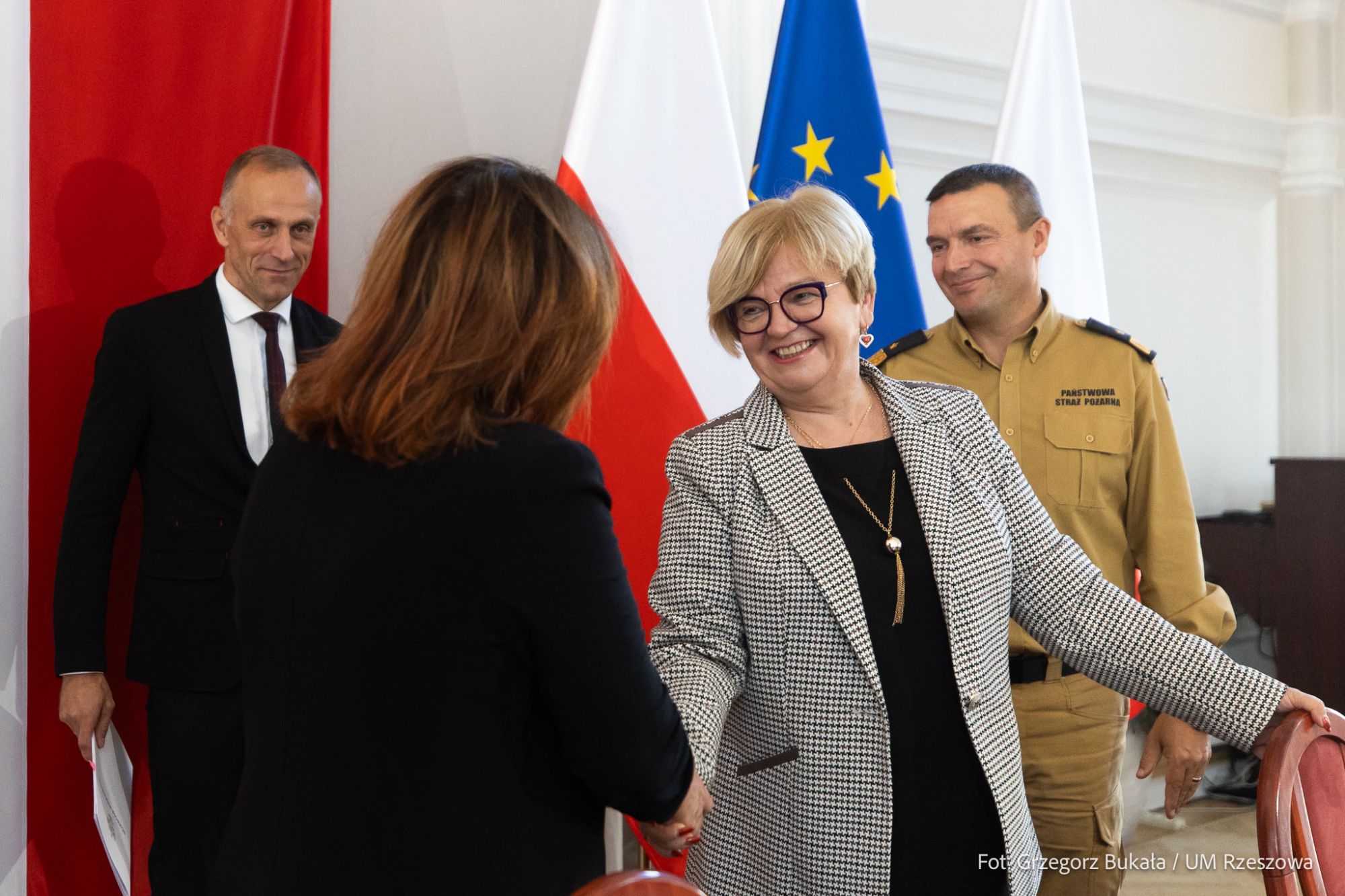 zdjęcie z uroczystego podpisania um&oacute;w dotacyjnych w Urzędzie Wojew&oacute;dzkim w Rzeszowie, fot. Grzegorz Bukała, Urząd Miasta Rzeszowa